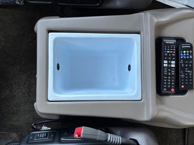 Used 2025 Special Exterior Color GMC Explorer Limited SE image 35