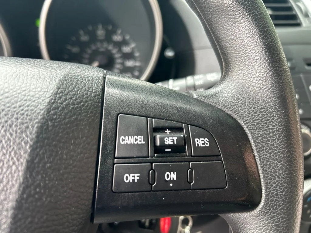 Used 2014 Red Mazda Sport image 16