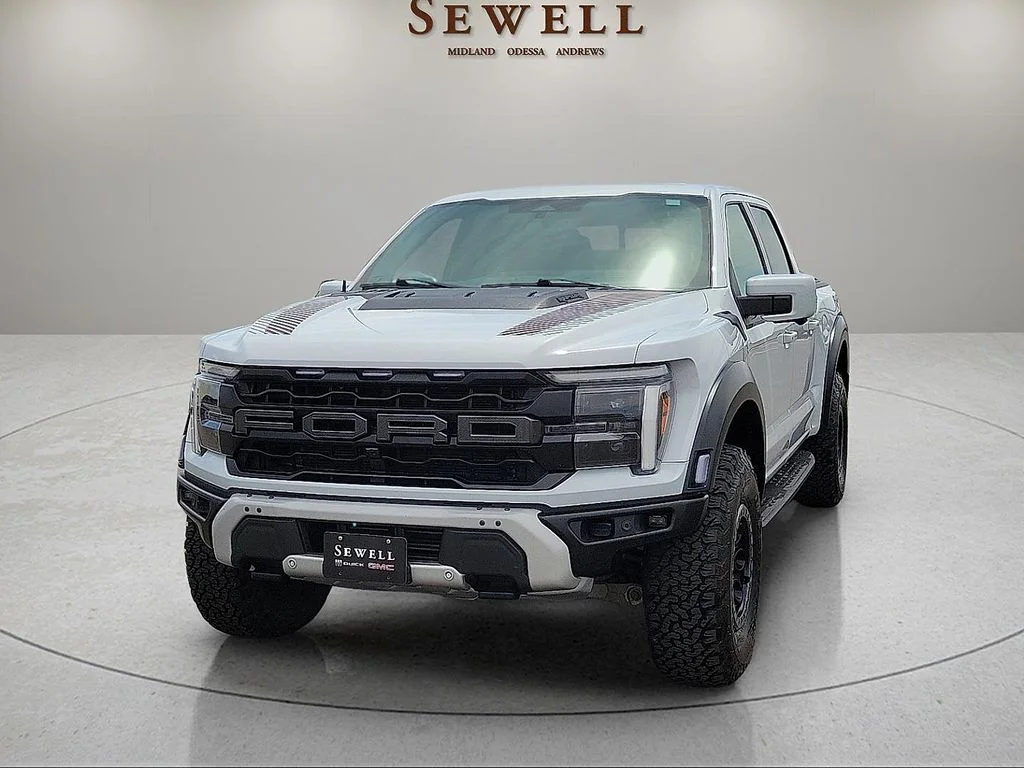 2025 Ford F-150 Raptor 4x4 SuperCrew 5-1/2 Box's photo