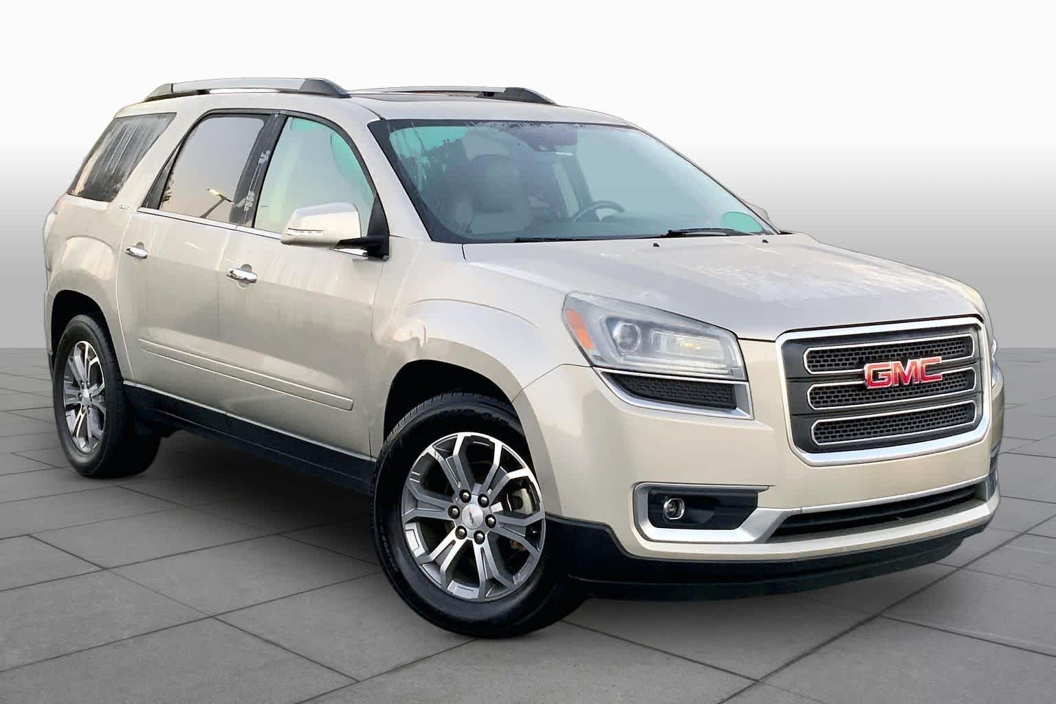 Used 2014 Champagne Silver Metallic GMC SLT image 2