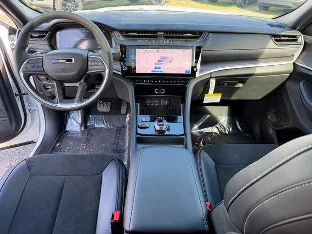 New 2026 White Jeep Altitude image 25