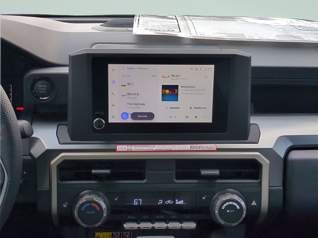 2025 Toyota Tacoma SR5 - Photo 17