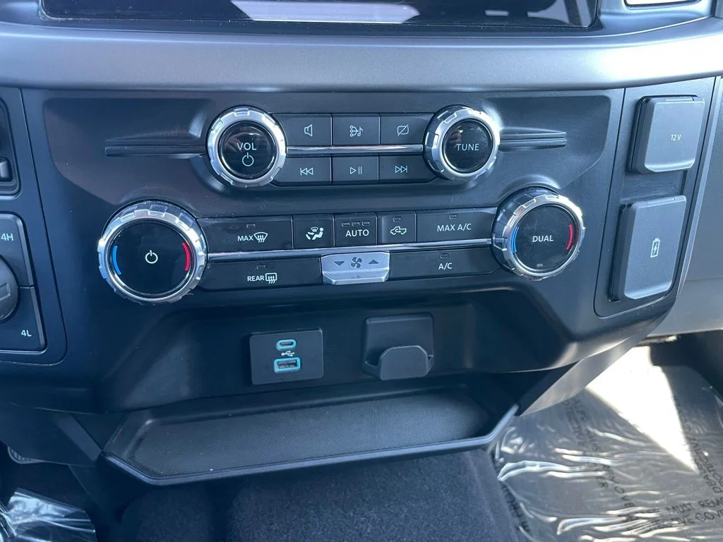 Used 2024 Silver Ford XLT image 14
