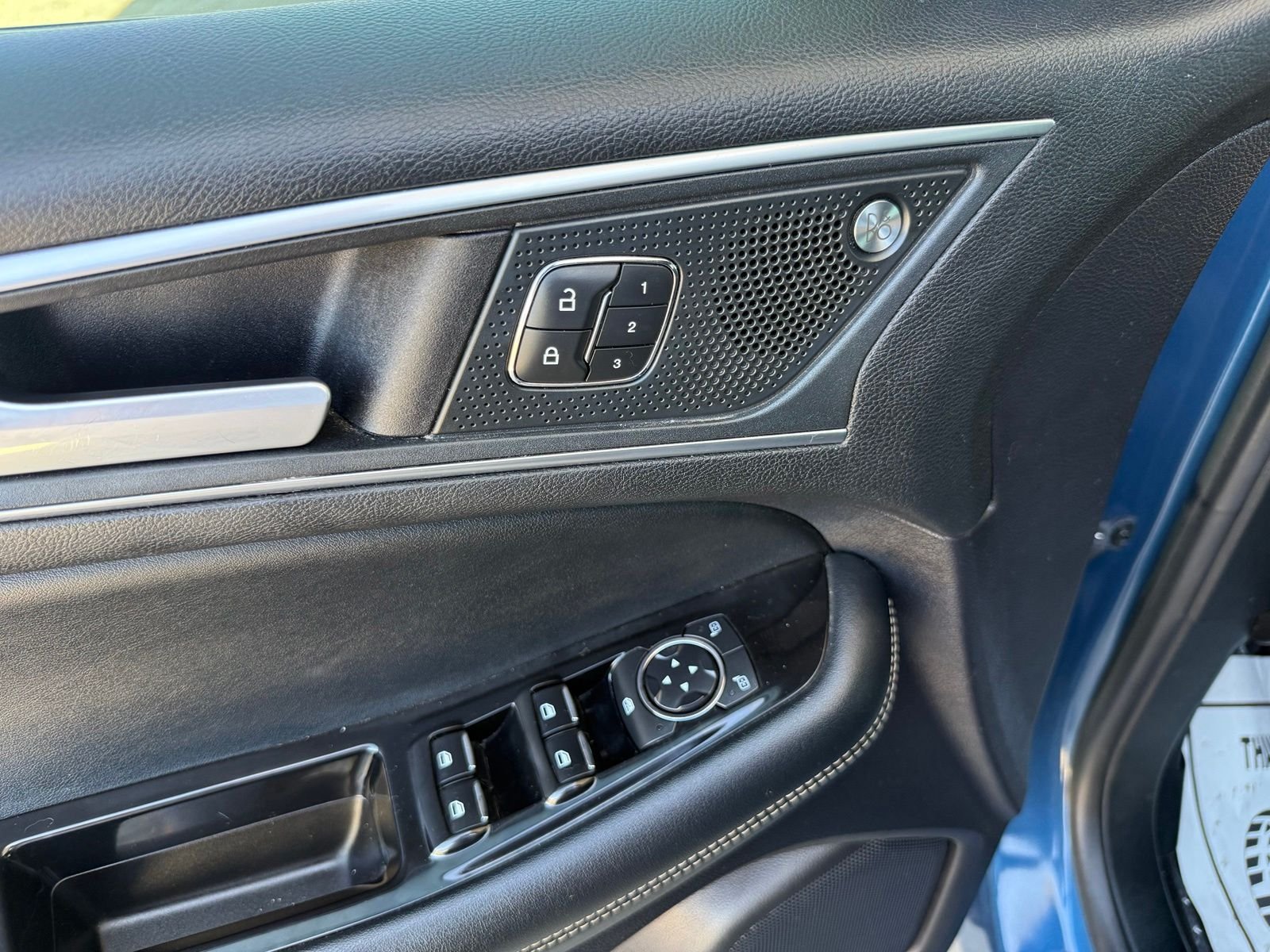 Used 2019  Ford ST image 13