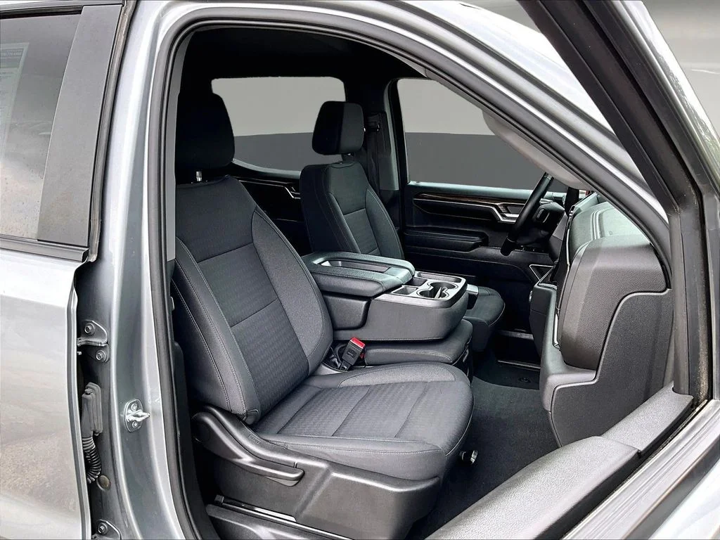 Used 2023 Gray Chevrolet LT image 32