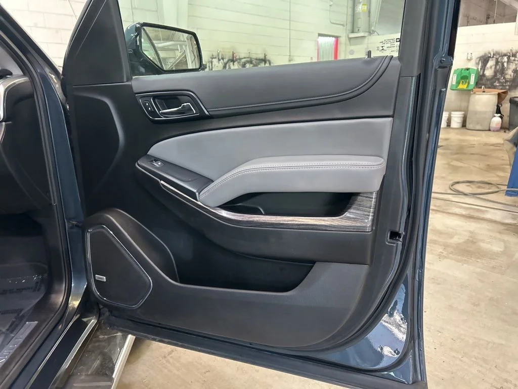 Used 2019 SHADOW GRAY METALLIC Chevrolet LT image 11