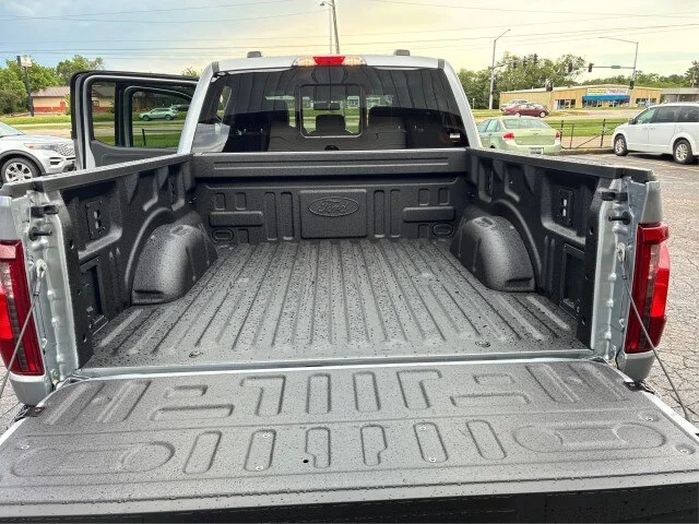 New 2026 Iconic Silver Metallic Ford XLT image 34