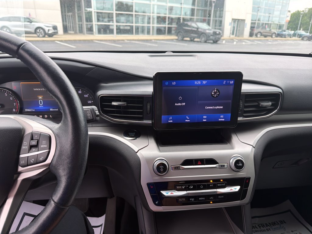 Used 2022 Silver Ford XLT image 19