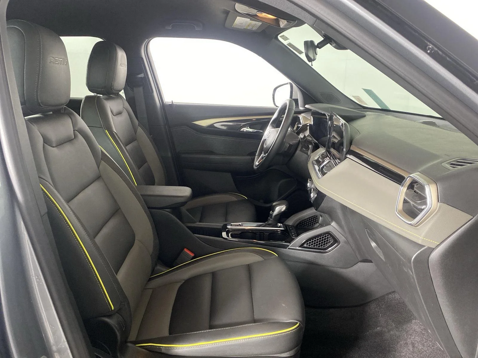 Used 2024 Sterling Gray Metallic Chevrolet ACTIV image 26