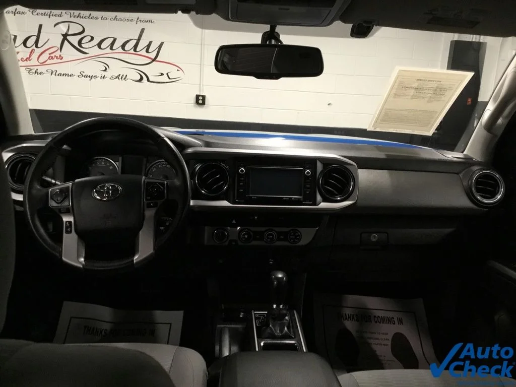 Used 2017 Blue Toyota SR5 image 22