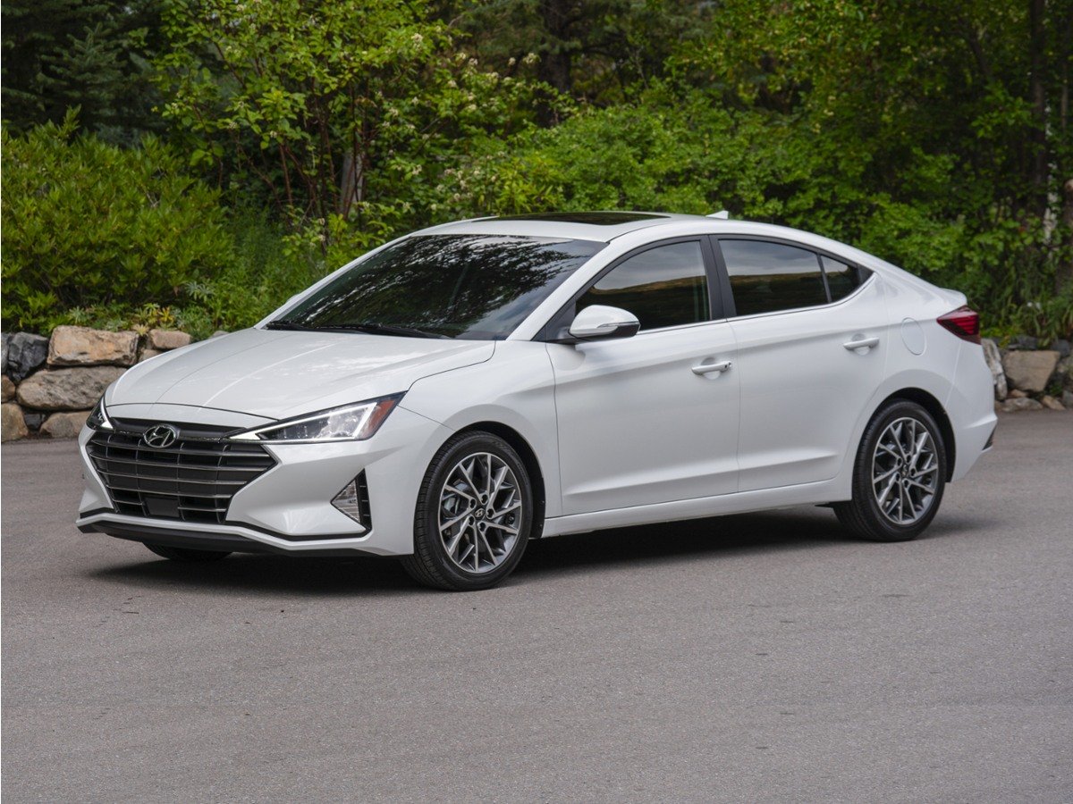 Used 2019 Red Hyundai Value Edition image 1