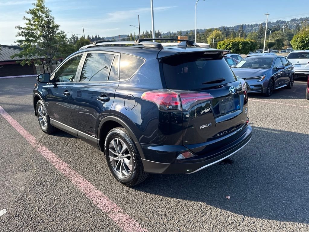 Used 2018 Aqua Toyota XLE image 6