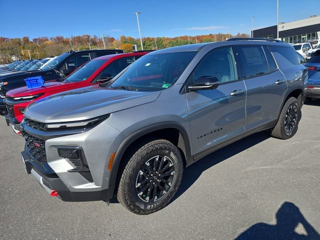 2026 Chevrolet Traverse Z71 photo 2