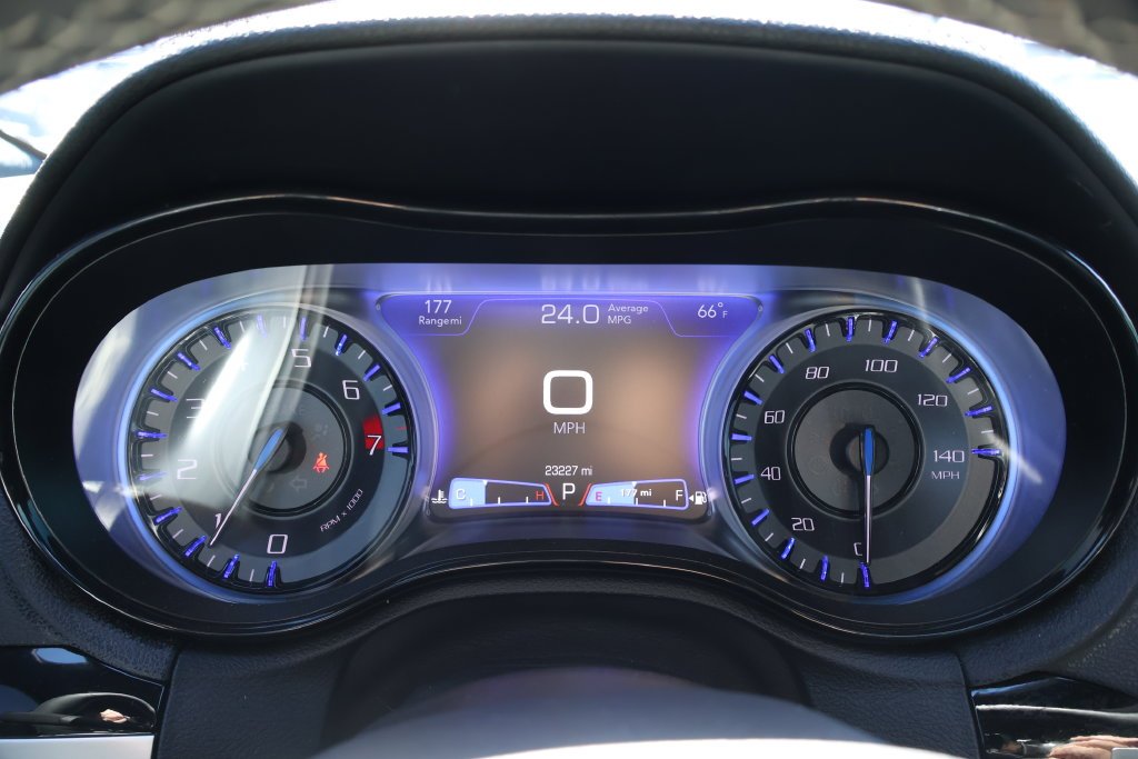 2023 Chrysler 300 S - Photo 19