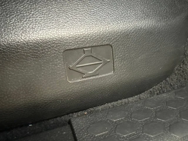 Used 2023  Ram Laramie image 60