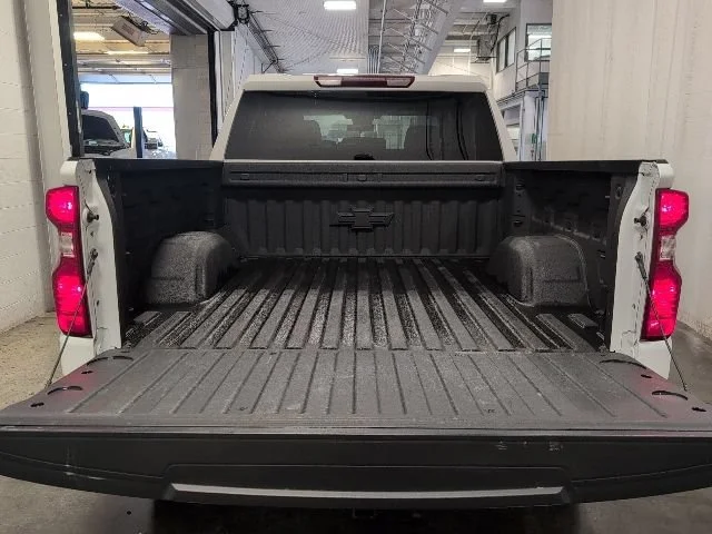 Used 2024 Summit White Chevrolet Custom Trail Boss image 26
