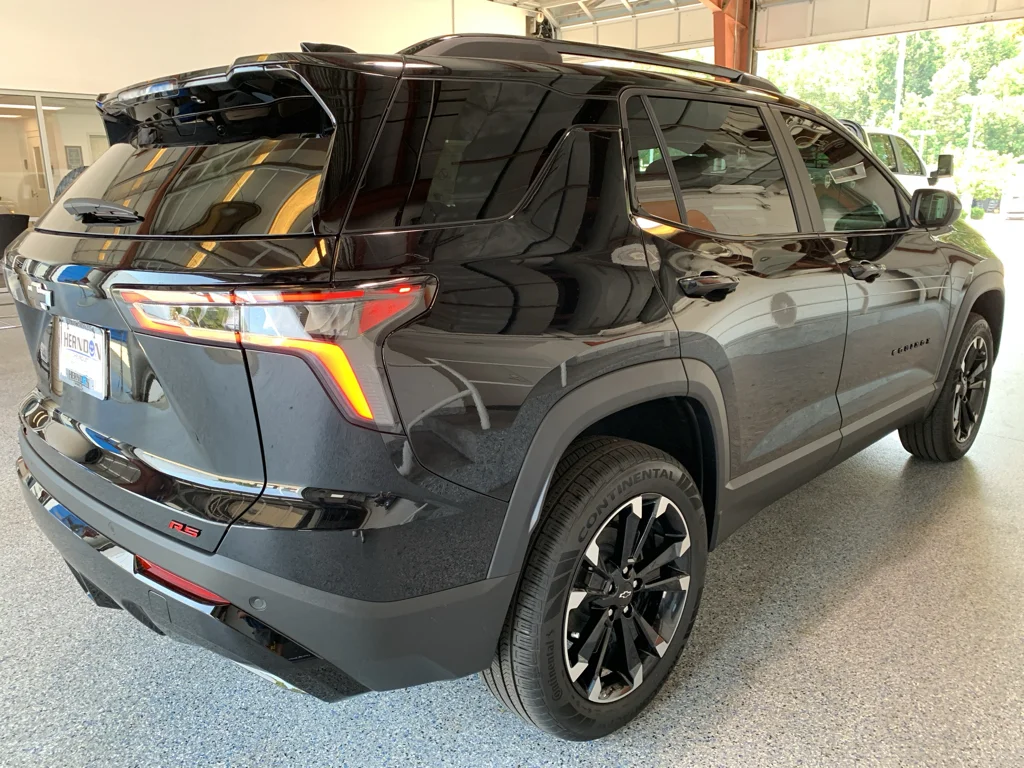 New 2027 Mosaic Black Metallic Chevrolet RS image 11
