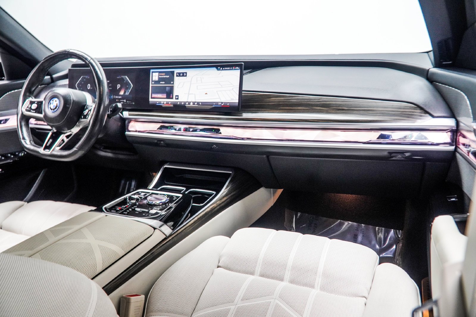 Used 2024 Black BMW 750e xDrive image 20
