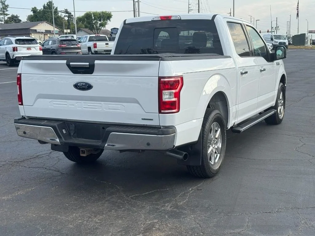 Used 2019 Oxford White Ford XLT image 3