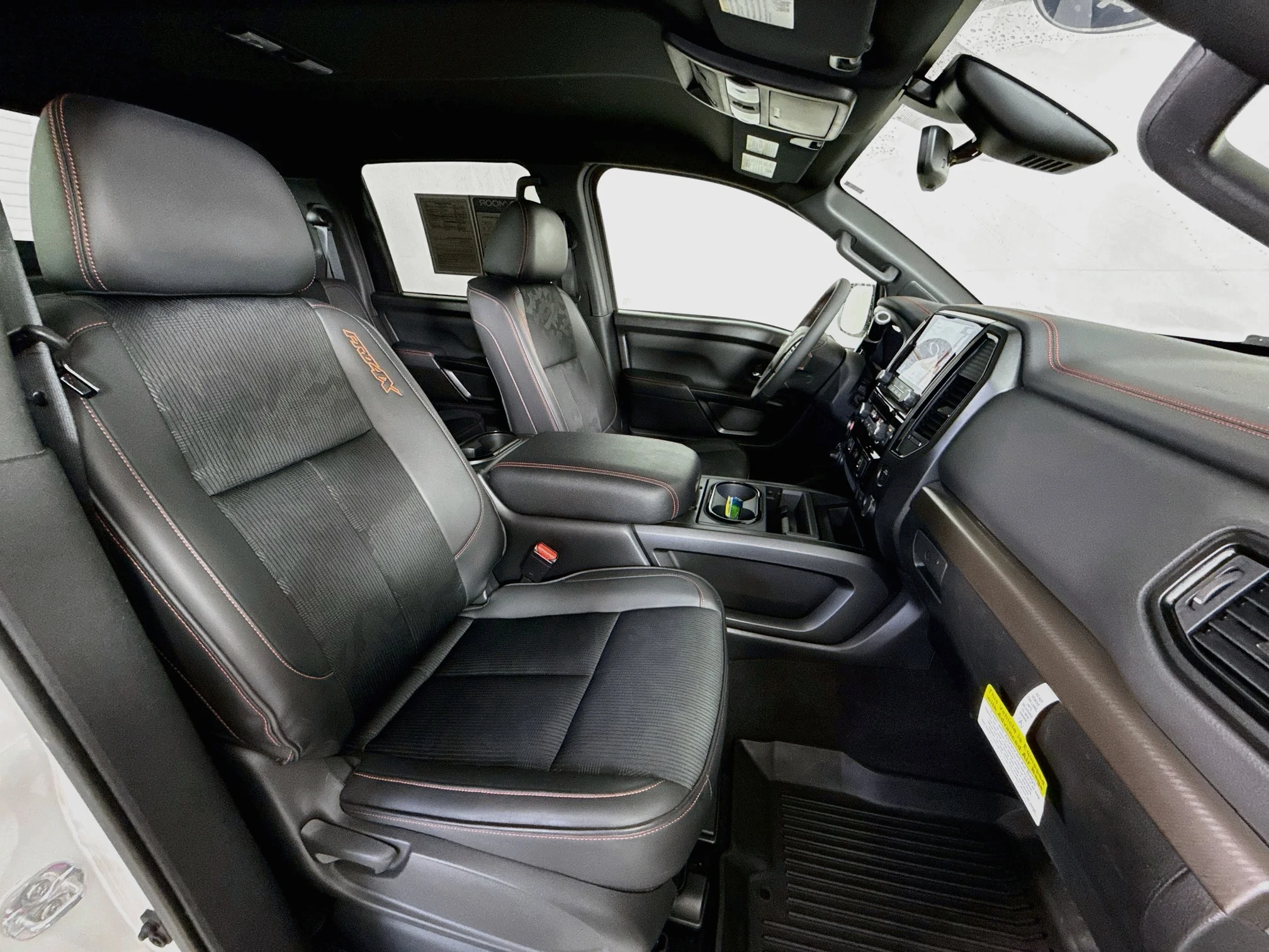 Used 2024 Glacier White Nissan PRO-4X image 28