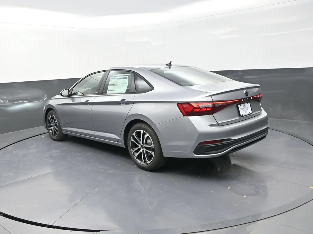 Used 2026  Volkswagen 1.5T Sport image 8