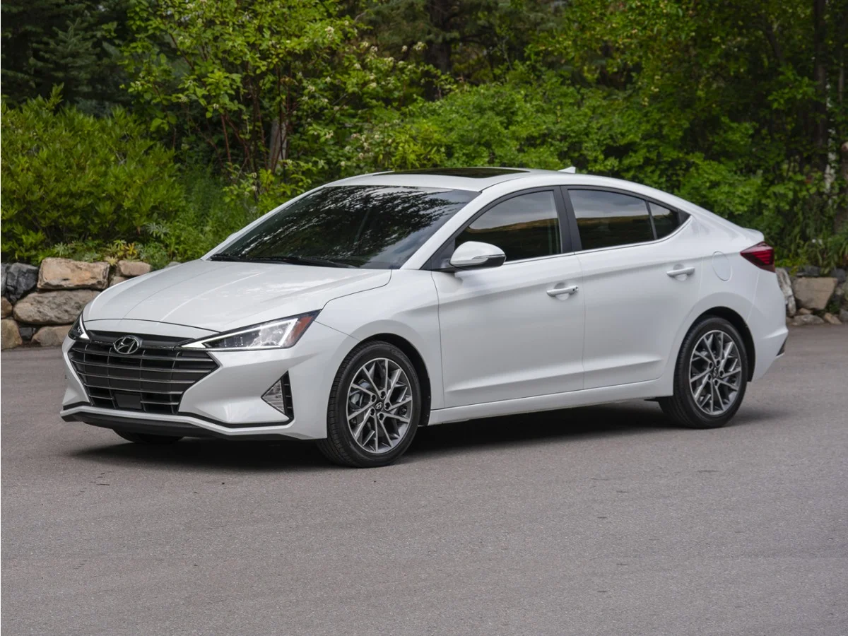 Used 2019 Red Hyundai Value Edition image 1