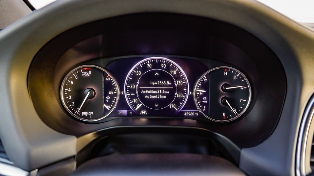 Used 2024 Summit White Buick Premium Group image 28