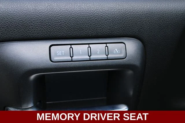 Used 2016 Black GMC Denali image 5