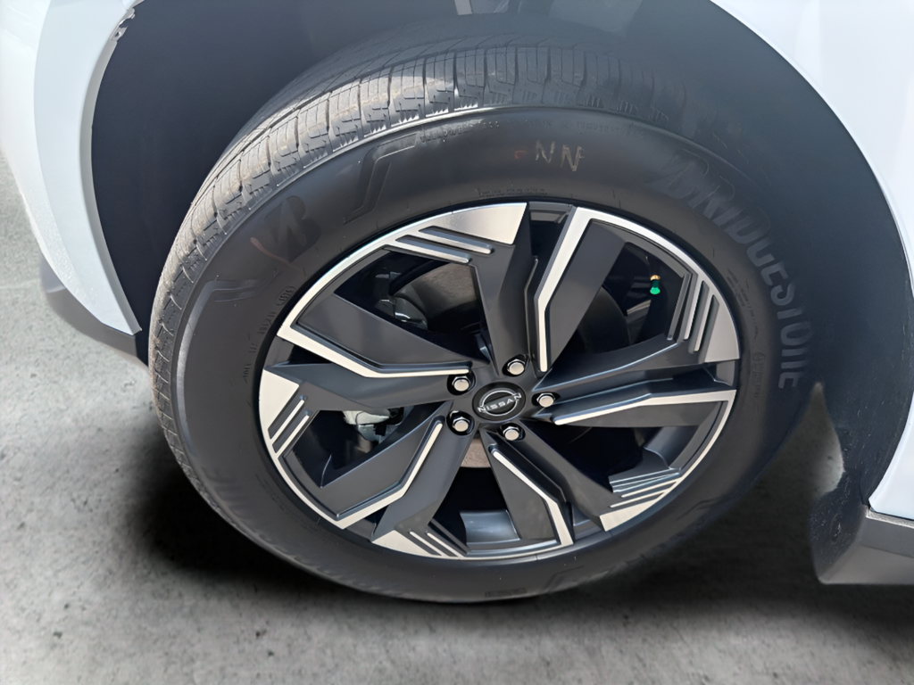 New 2026 White Nissan SL image 48