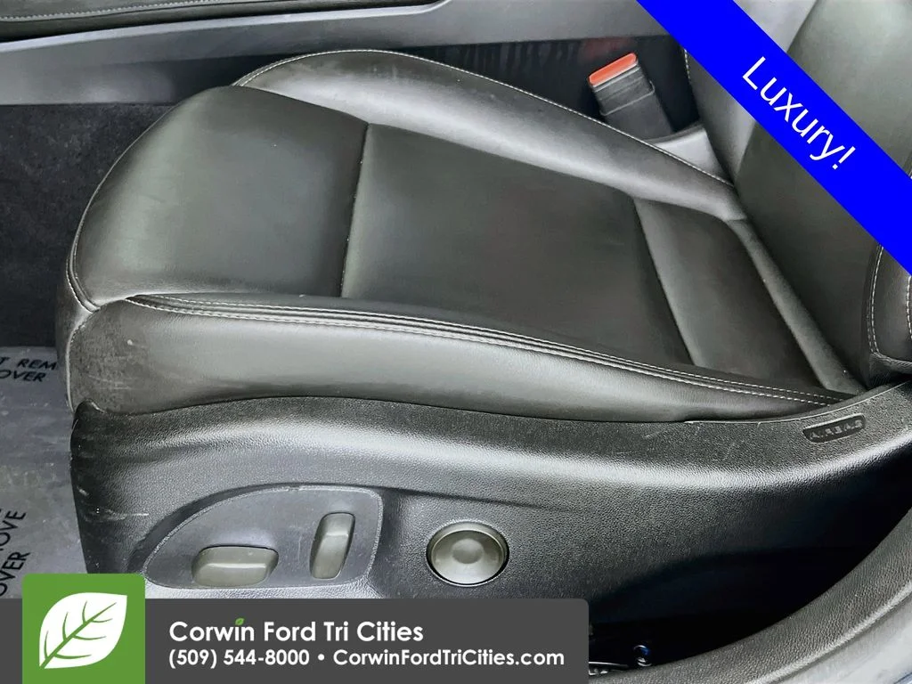 Used 2020 Gray Cadillac Luxury image 23