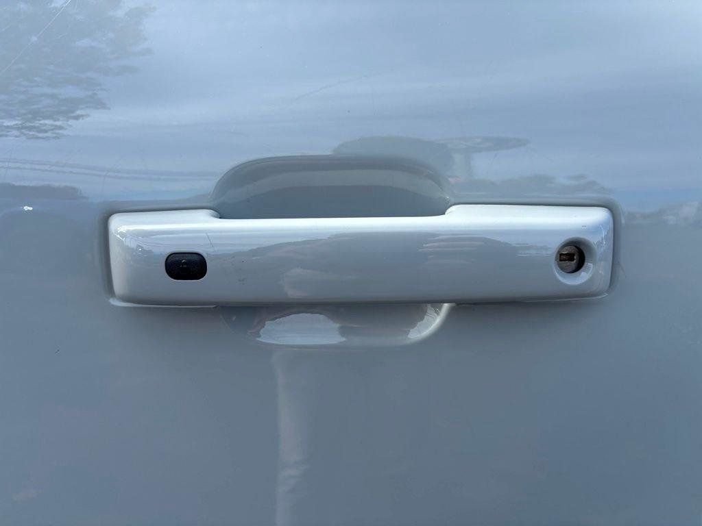 Certified Used 2023 Avalanche Ford XLT image 17