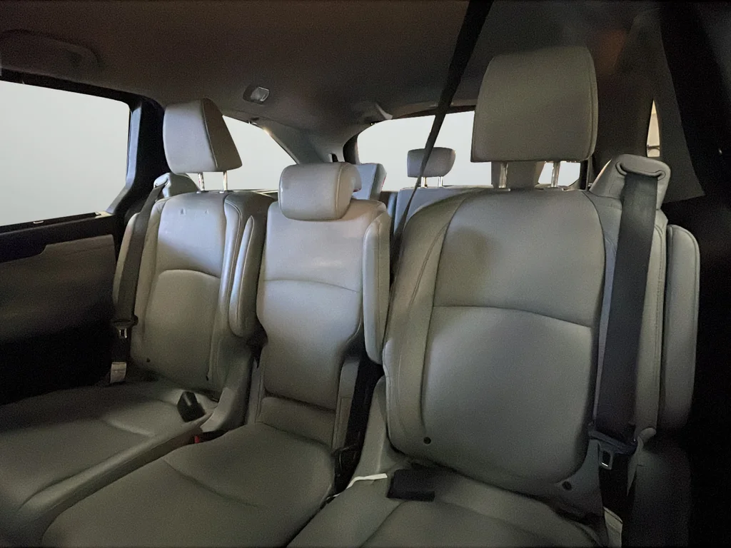 Used 2019 Gray Honda Touring image 41