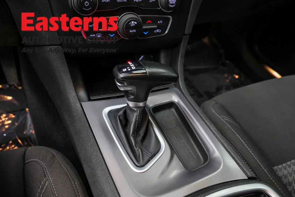 Used 2022 Gray Dodge SXT image 13