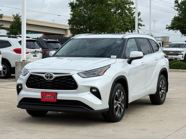 Certified Used 2026 Beige Toyota XLE image 37