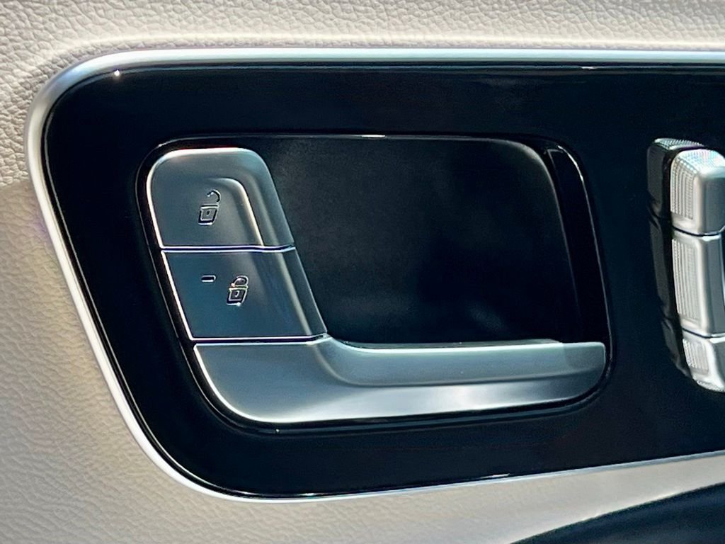 Certified Used 2026  Mercedes-Benz E 350 image 36