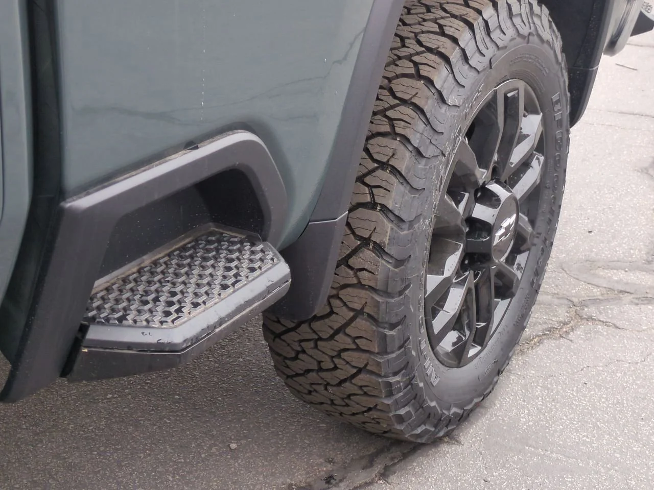 2025 Chevrolet Silverado 2500 HD LTZ - Photo 35