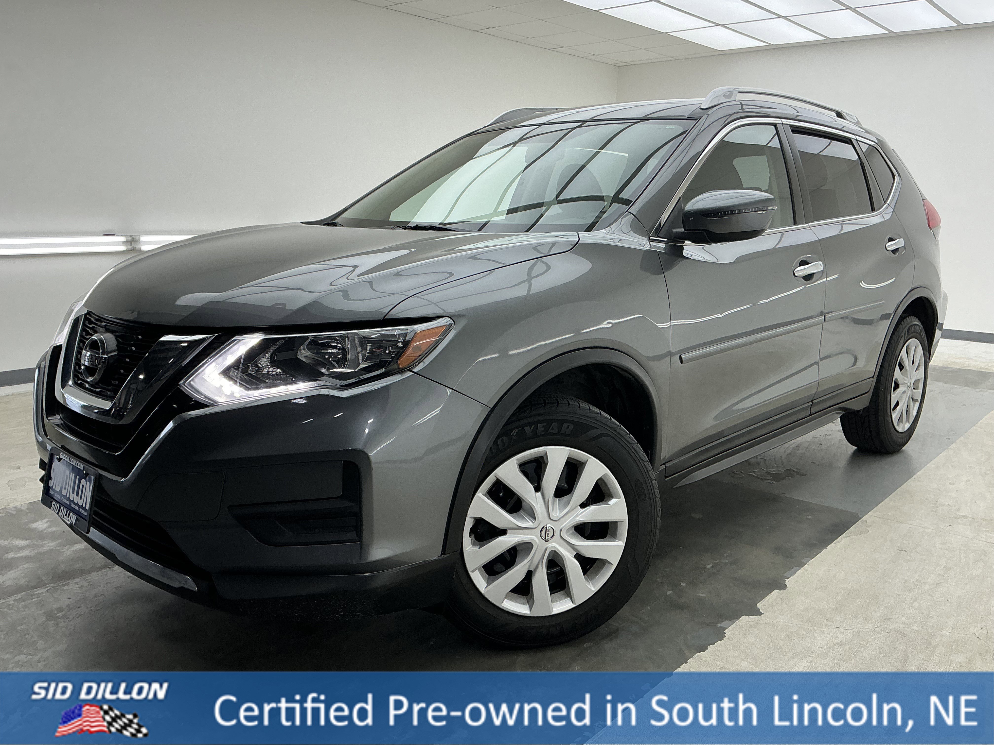 Gray (Gun Metallic) 2017 Nissan Rogue S AWD SUV / Crossover All-Wheel Drive Continuously Variable Transmission