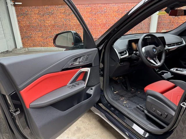 2025 BMW X1 28i - Photo 9