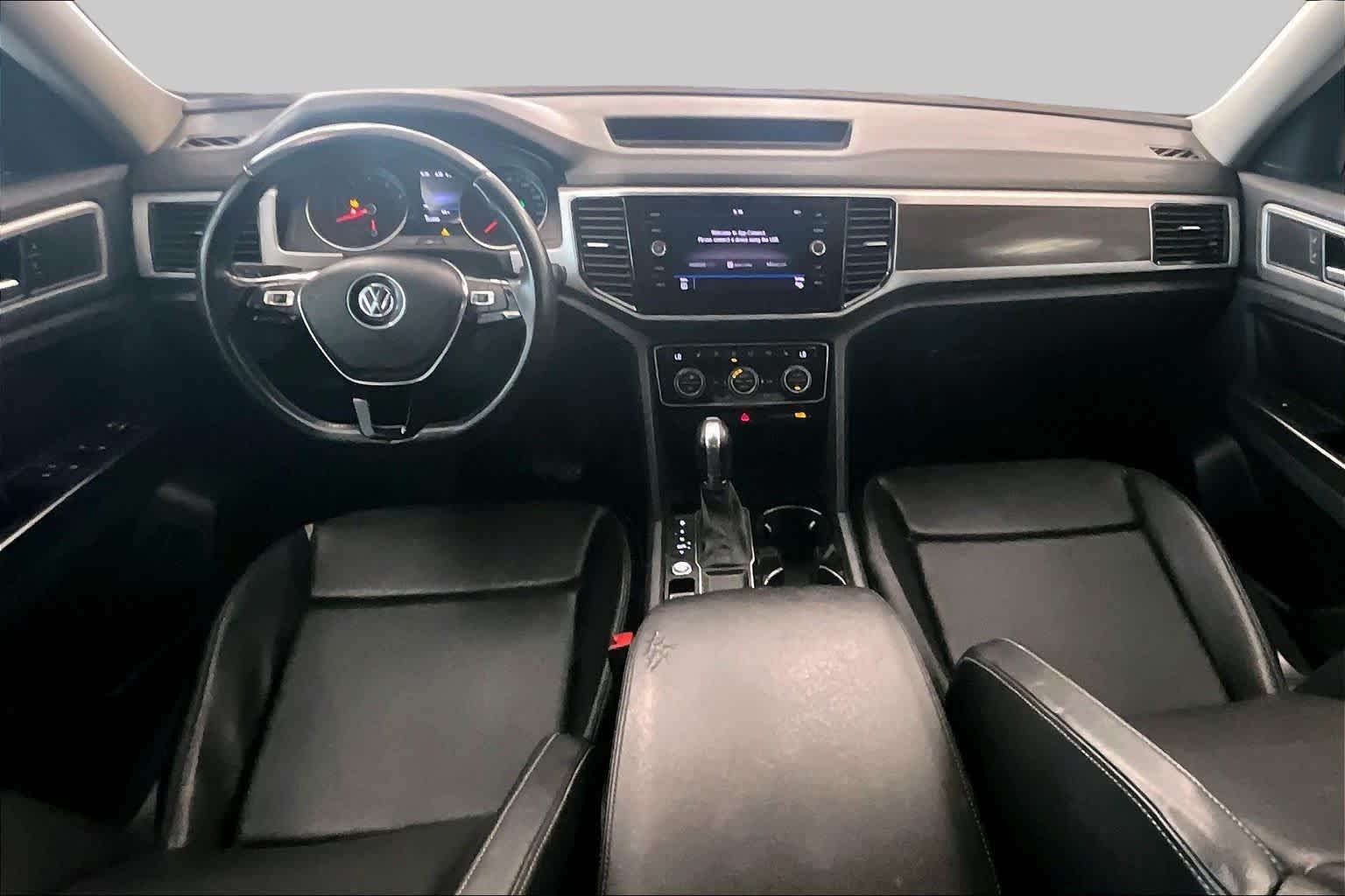 Used 2018 Reflex Silver Metallic Volkswagen 3.6L V6 SEL image 14