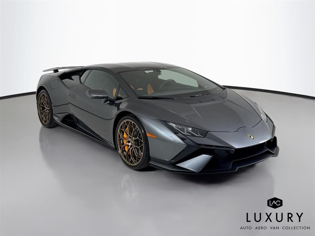 Used 2023 Grigio Lynx Lamborghini Tecnica | Front PPF | Functional Pkg image 3