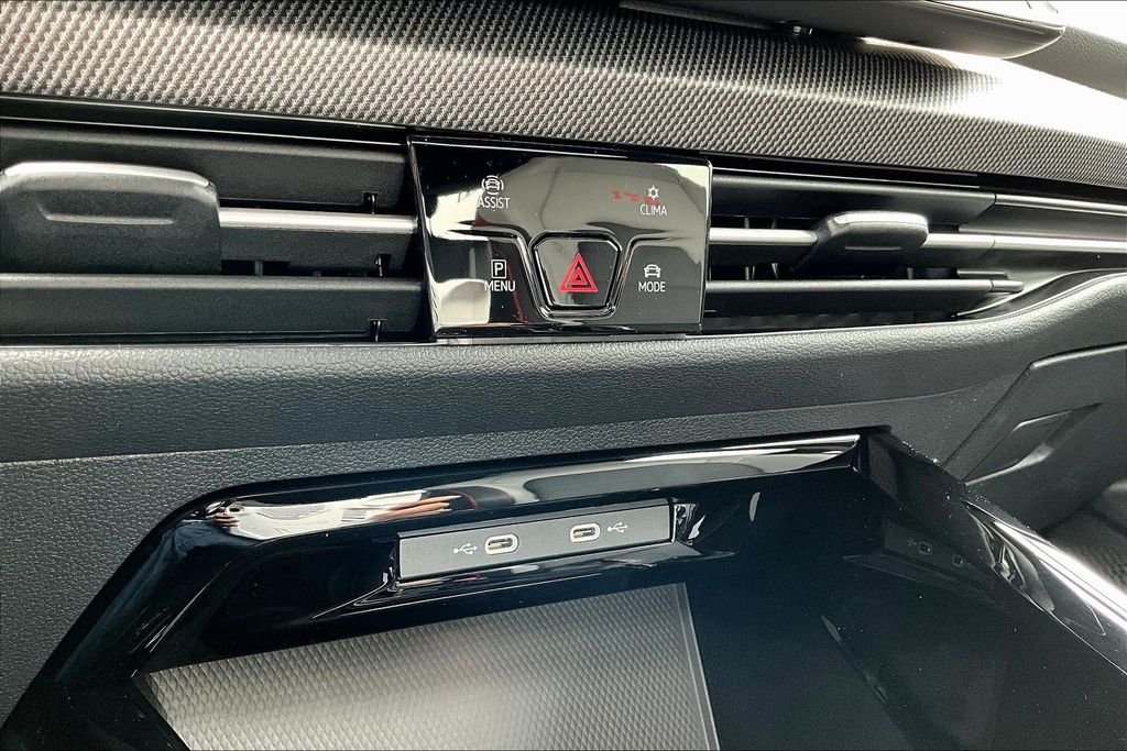 New 2026 Black Volkswagen 2.0T SE image 12