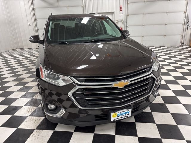 Used 2018 Chevrolet Traverse 1LT with VIN 1GNEVGKW7JJ117305 for sale in Rochester, Minnesota