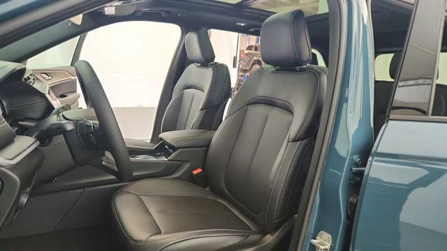 New 2026 Steel Blue Exterior Paint Jeep Limited image 16