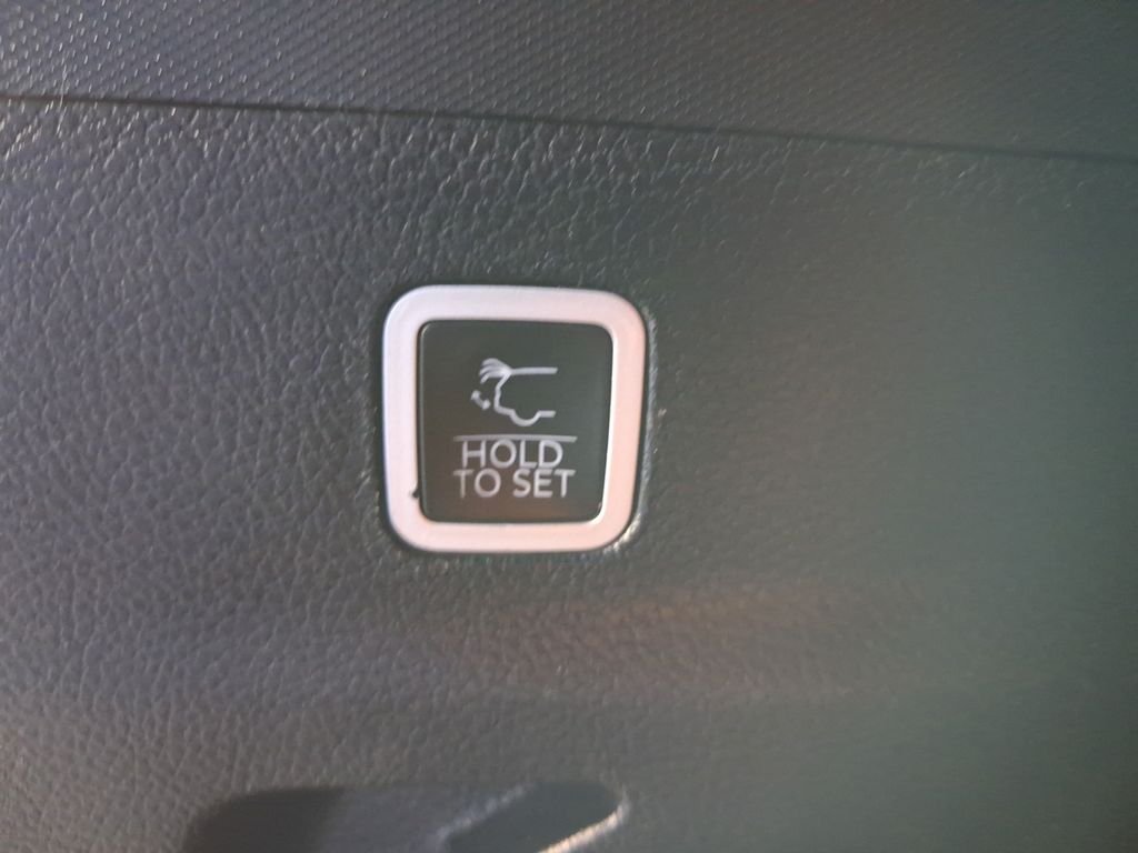 Used 2024 White Jeep Series II image 13