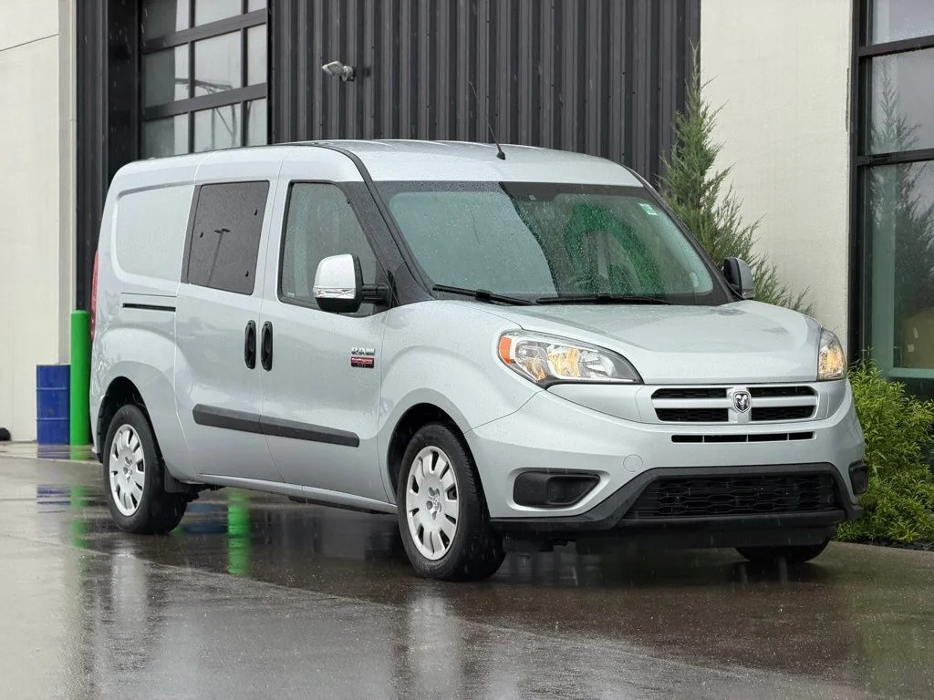 Used 2016 Silver Ram SLT image 4