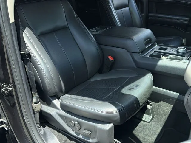 Used 2024 Black Ford XLT image 29