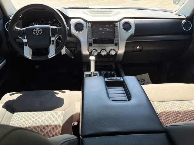Used 2021 White Toyota SR5 image 22
