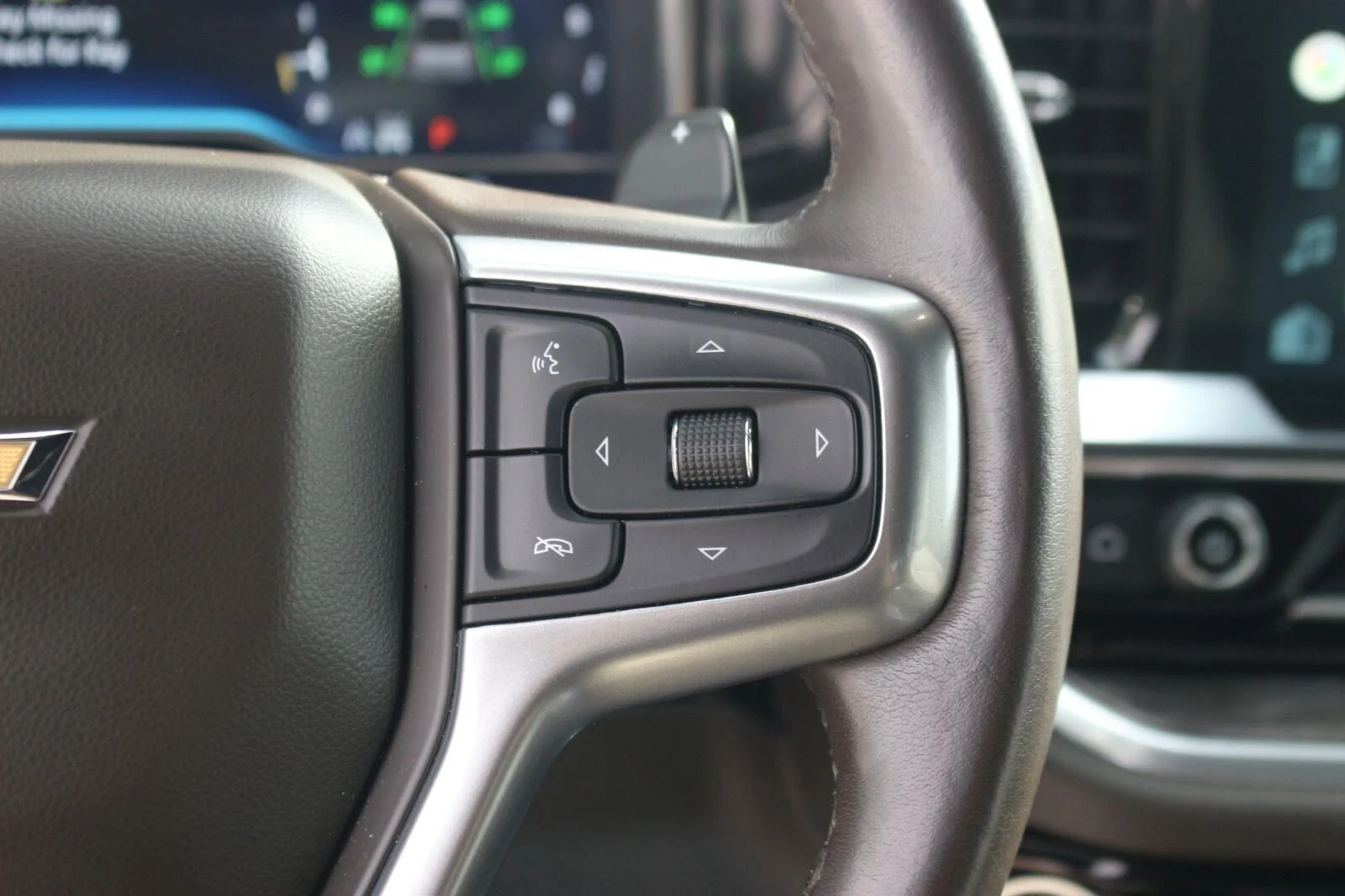 Used 2022 Northsky Blue Metallic Chevrolet LTZ image 21