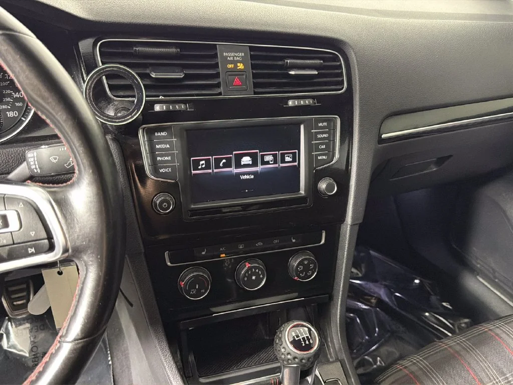 Used 2017 Black Volkswagen S 4-Door image 22