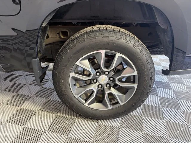 Used 2022 Black Chevrolet LT image 38